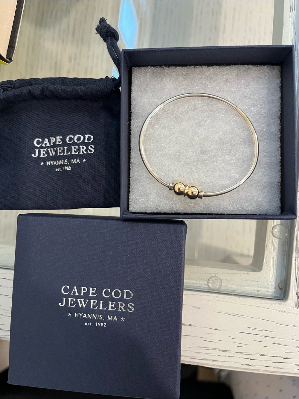 Eden hand arts fans

Cape cod double ball bracelet